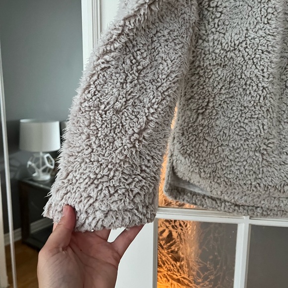 Thread & Supply Half zip Sherpa Pullover - Picture 2 of 4